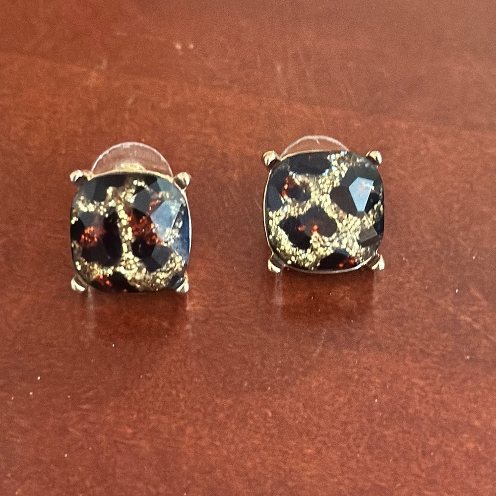 Elegant Leopard Print Stud Earrings